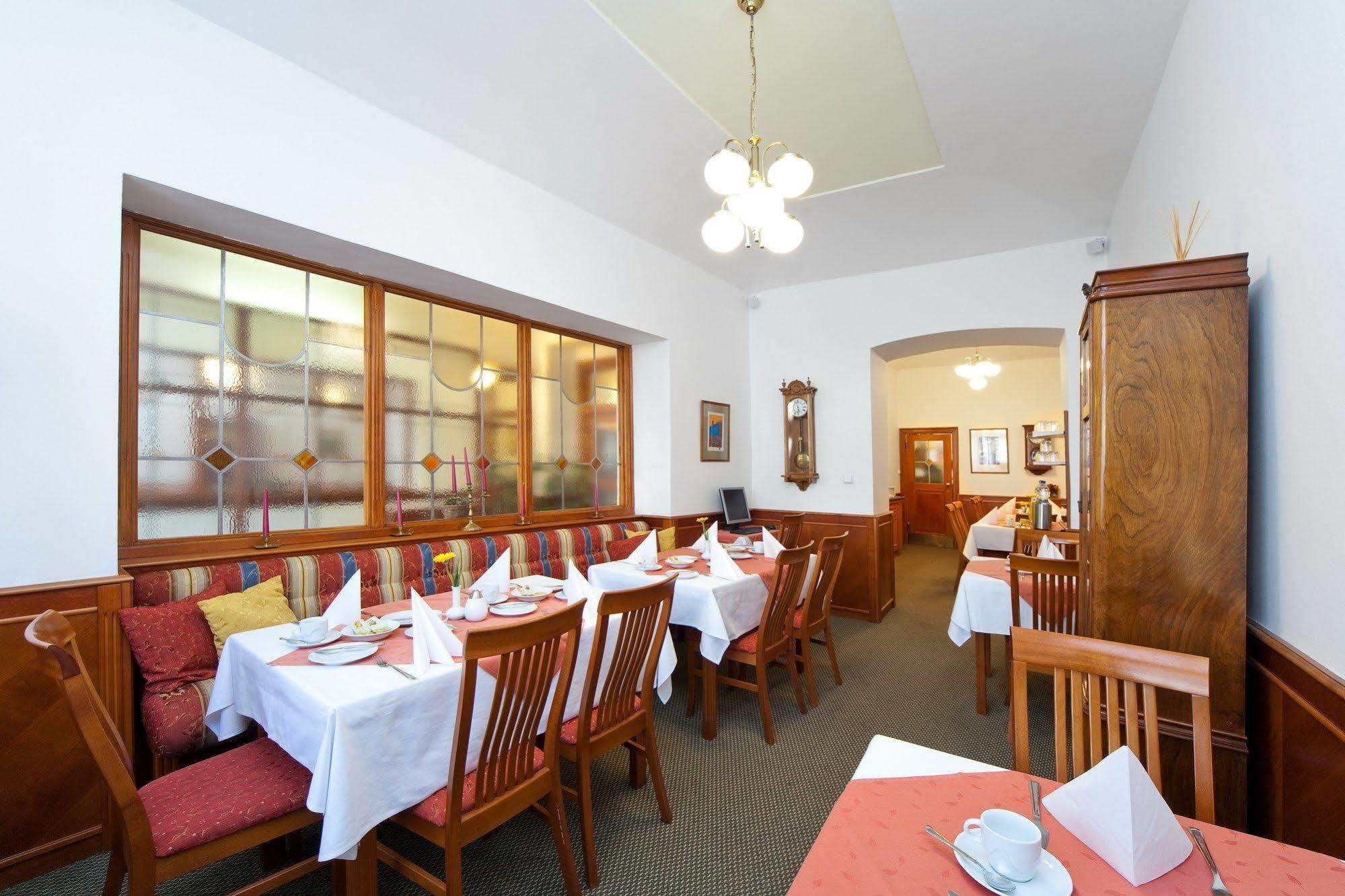 Boutique Hotel 16 Prague Ngoại thất bức ảnh